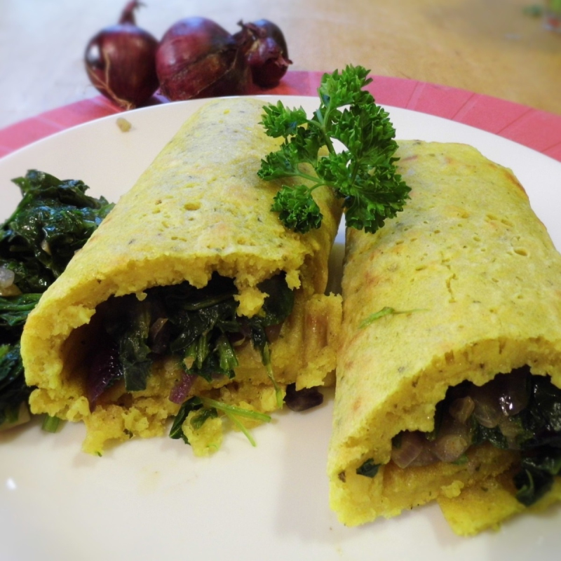 Kräuterpfannkuchen mit Spinatfüllung