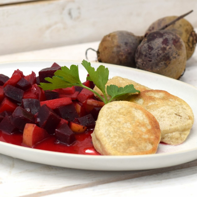 Blini mit Rote-Bete-Ragout