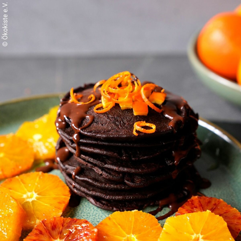 Schoko-Pancakes mit Orangen